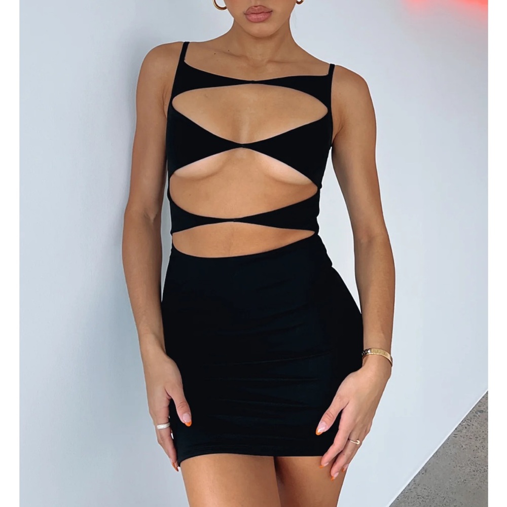 White Fox Boutique Eyes On Me Mini Dress Black